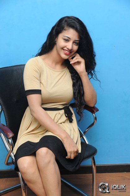 Daksha-Nagarkar-Interview-About-Hora-Hori